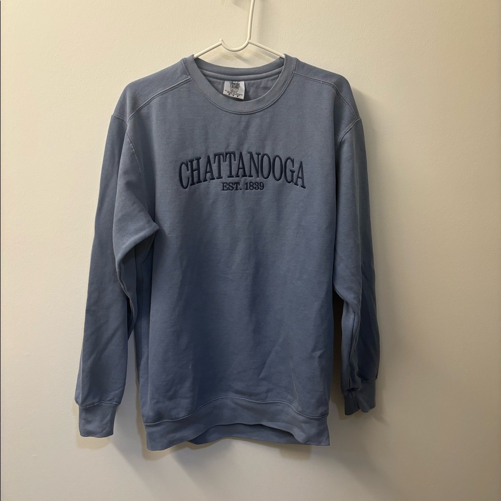 90s inspired monochromic comfort colors sweatshirt Chattanooga